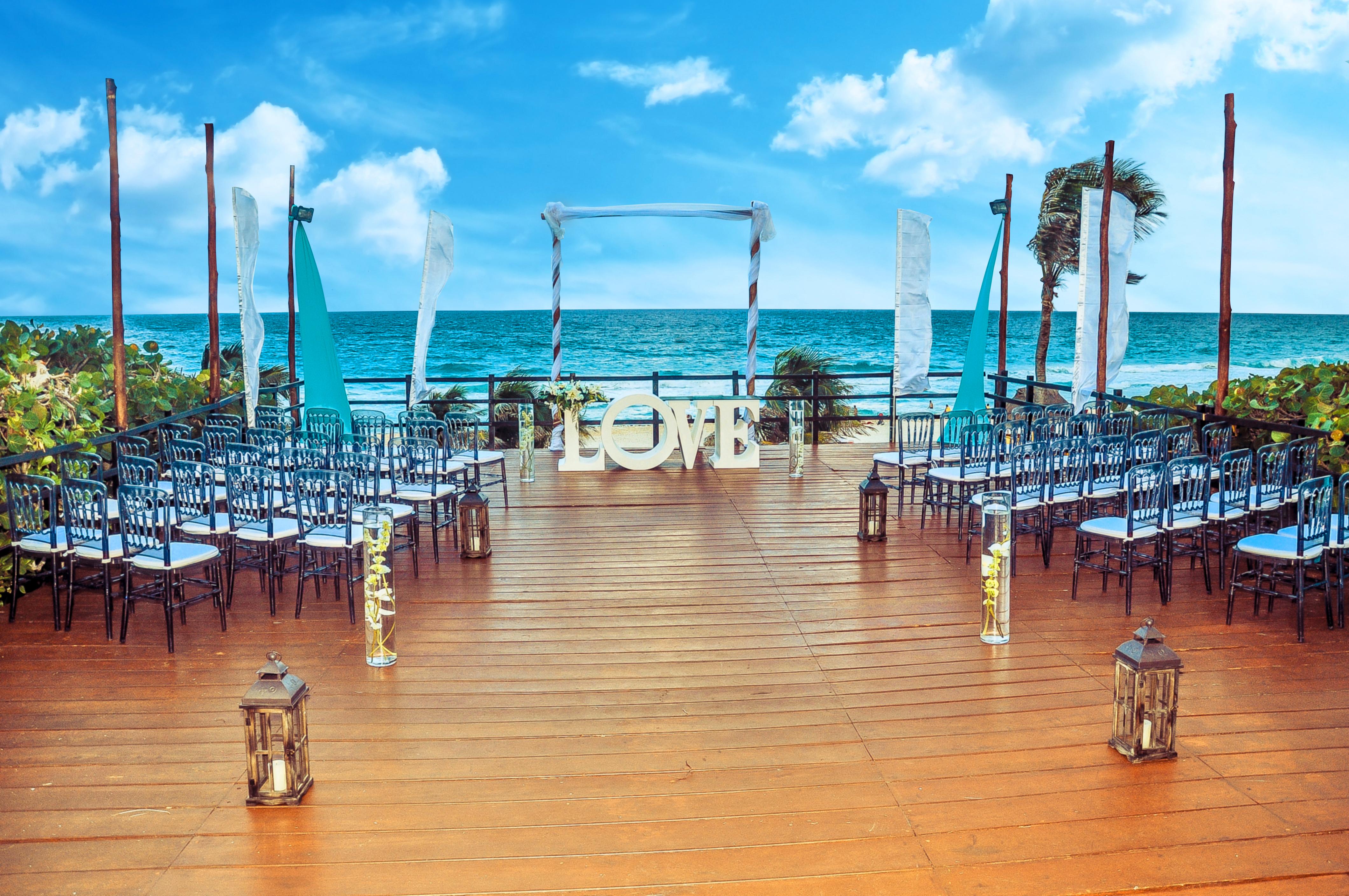 The Pyramid Cancun By Oasis Exterior foto The Beachfront Chapel at The Westin Resort & Spa, Puerto Vallarta