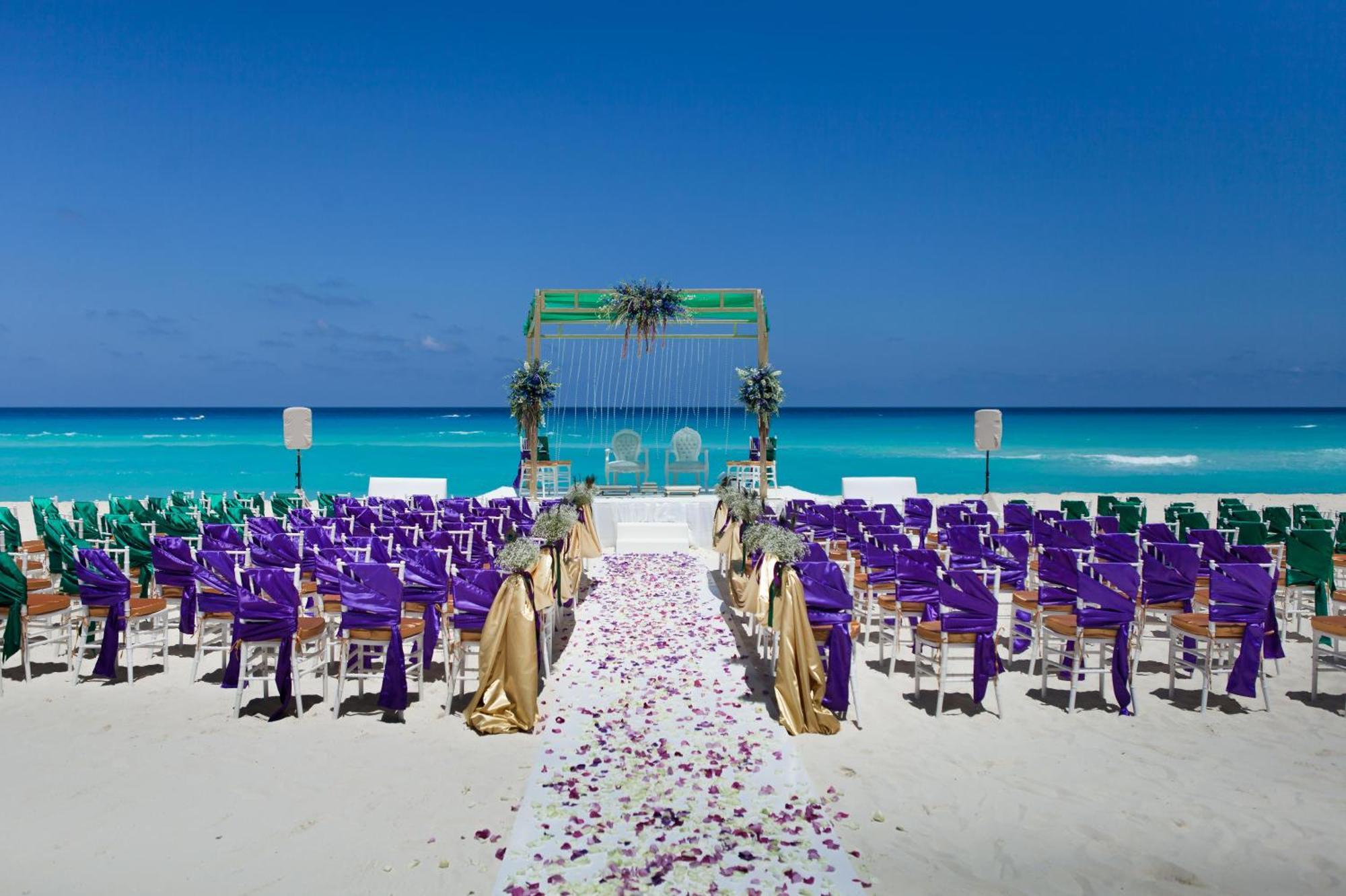 The Pyramid Cancun By Oasis Exterior foto Beach wedding