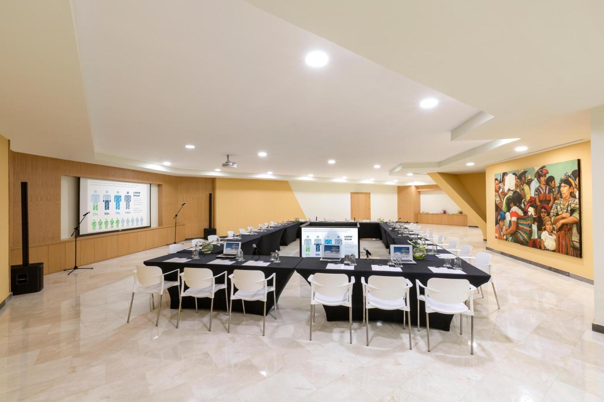 The Pyramid Cancun By Oasis Exterior foto Meeting room