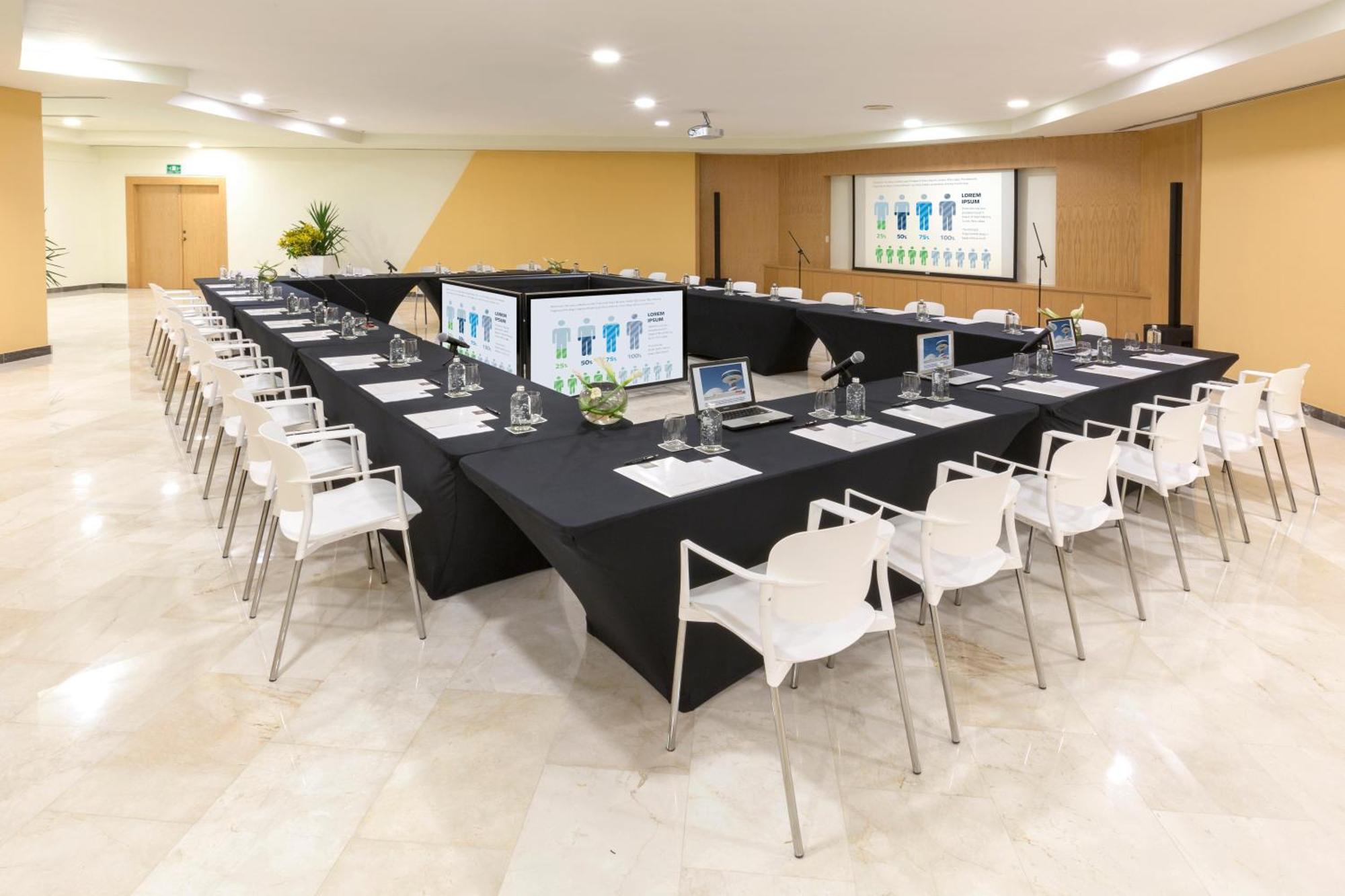 The Pyramid Cancun By Oasis Exterior foto Meeting room