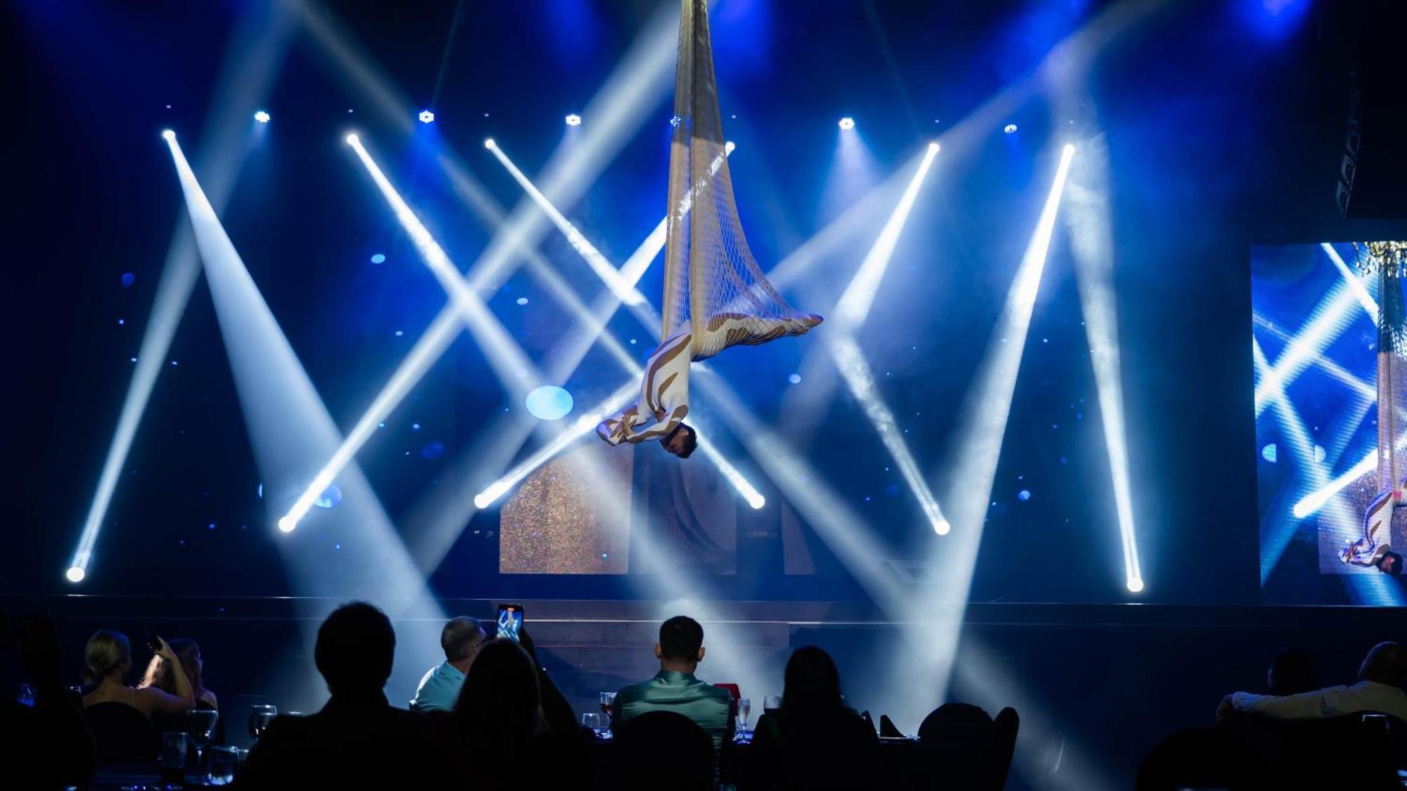 The Pyramid Cancun By Oasis Exterior foto Aerialist