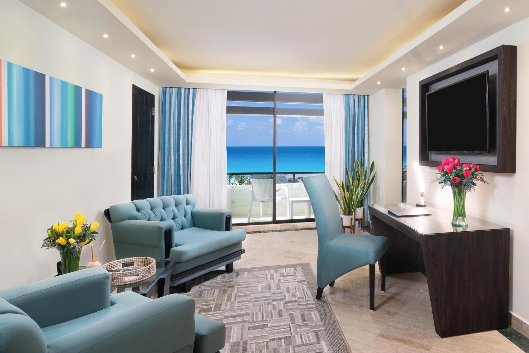The Pyramid Cancun By Oasis Exterior foto Junior Suite Ocean View