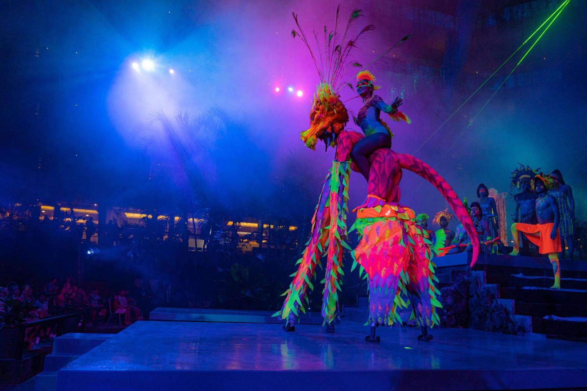 The Pyramid Cancun By Oasis Exterior foto The 2013 Carnival of the Roses